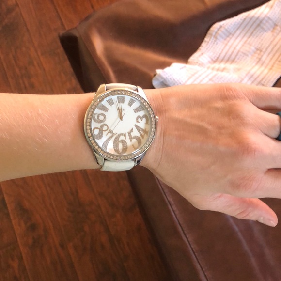 Guess Watch - Picture 5 of 7